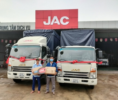 Giao 2 xe N800 N500 cho công ty Đông Lập