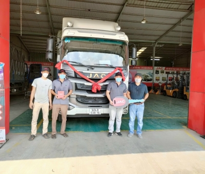 Trao xe cho khách hàng tại Đồng Nai 