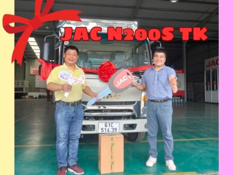 Giao xe JAC N200S thùng kín cho khách hàng công ty Bang Đức