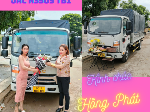 Giao xe N350s thùng bạt cho khách Chị Vàng