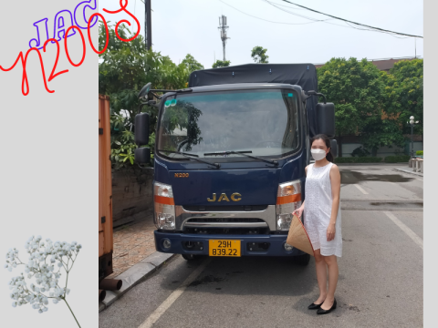 Giao xe cho khách hàng công ty Hồng Phi tại Hà Nội