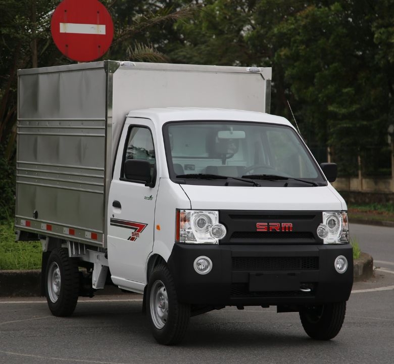 XE TẢI SRM K990 THÙNG KÍN