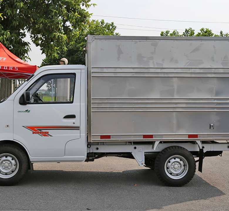 XE TẢI SRM K990 THÙNG KÍN